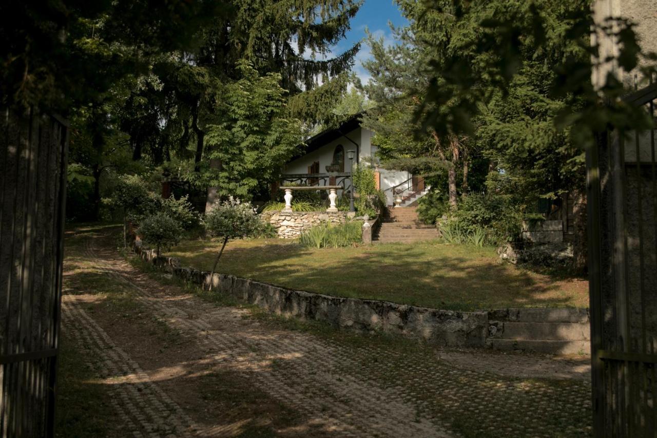 La Villa Del Barone Predaia Екстериор снимка
