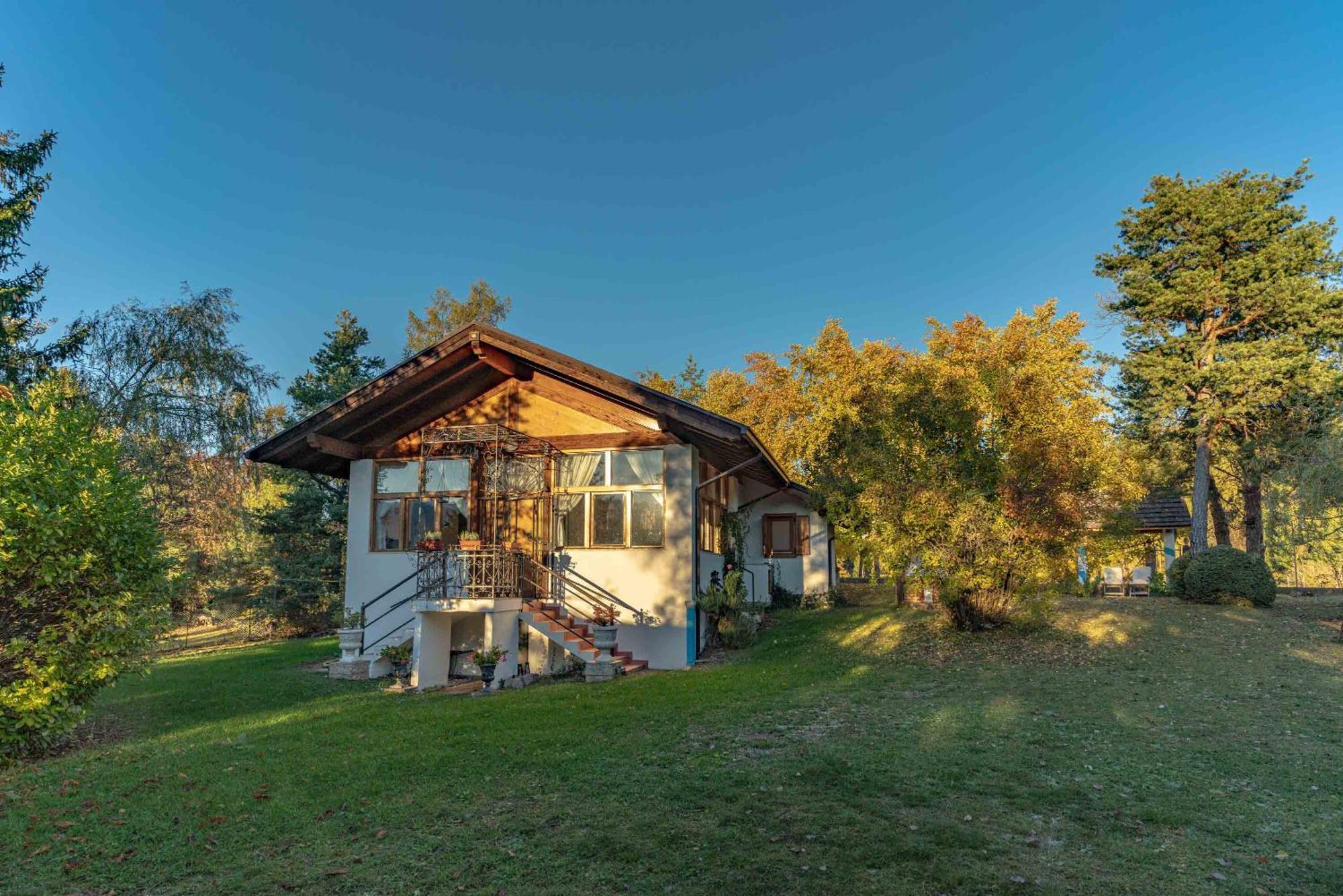 La Villa Del Barone Predaia Екстериор снимка